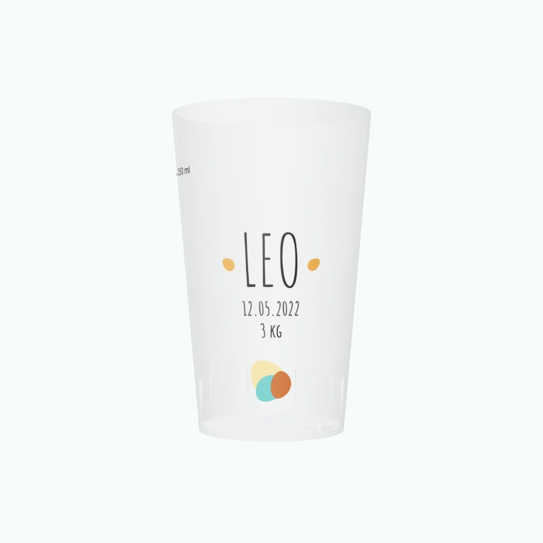 Baby giraffe design on a cup